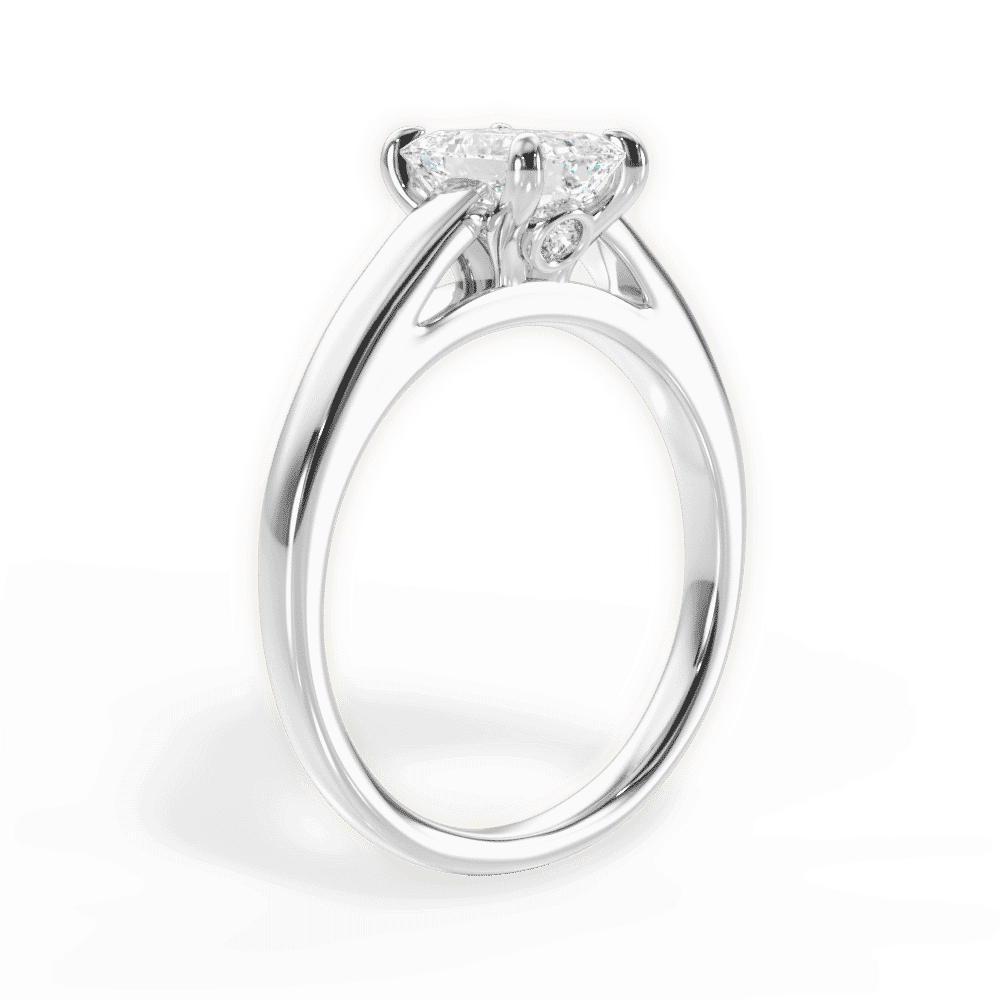 14kt White Gold/18kt White Gold/Platinum/emerald/front