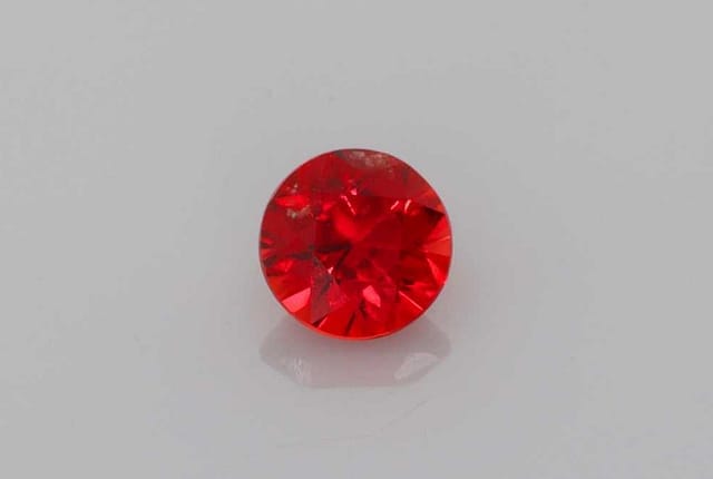 5x5mm Round Sapphire
