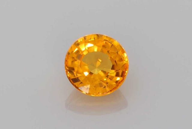 6x6mm Round Sapphire