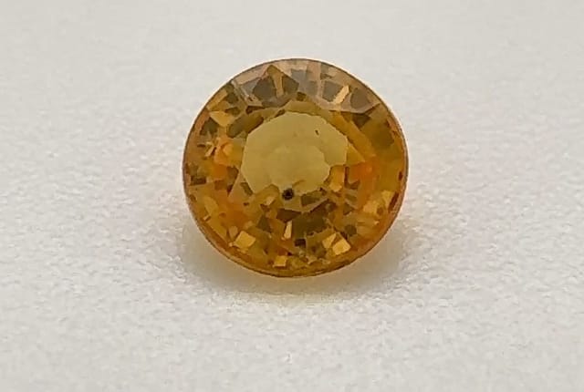 4x4mm Round Sapphire