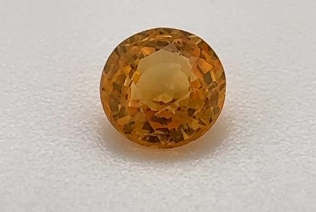 4x4mm Round Sapphire