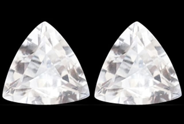 4x4mm Triangle Sapphire