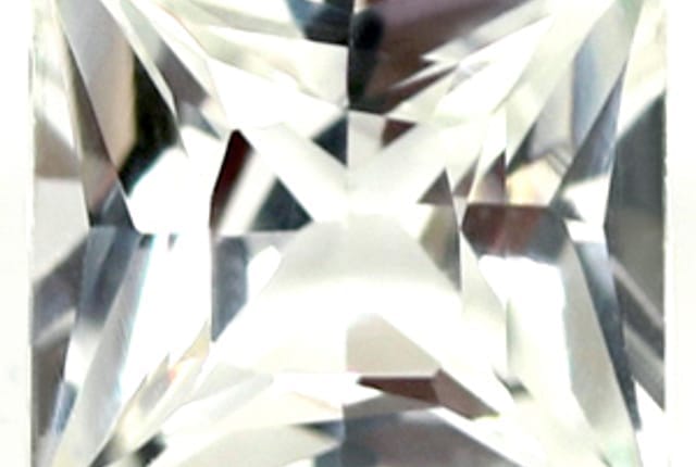 5x5mm Princess Sapphire