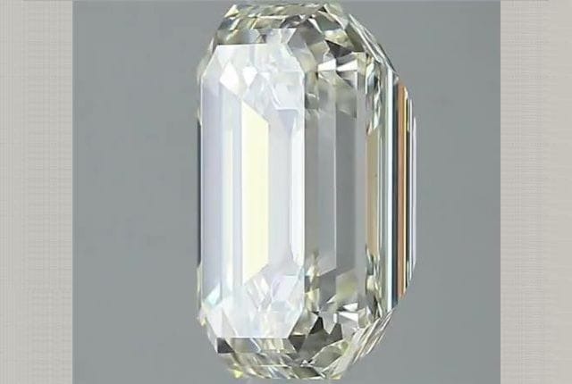 3.01 Carat Emerald Diamond