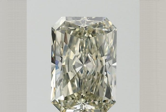 3.01 Carat Radiant Diamond