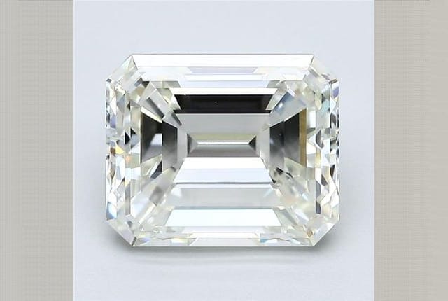 3.84 Carat Emerald Diamond