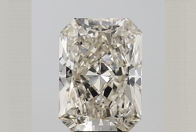4.02 Carat Radiant Diamond