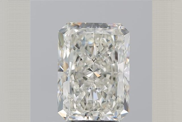 3.02 Carat Radiant Diamond