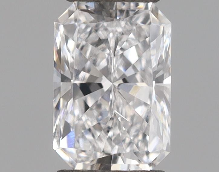 0.32 Carat Radiant Lab Diamond