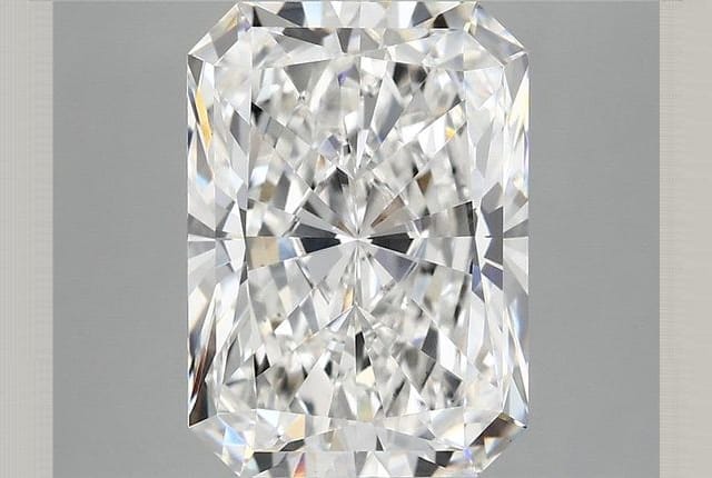 5.00 Carat Radiant Lab Diamond
