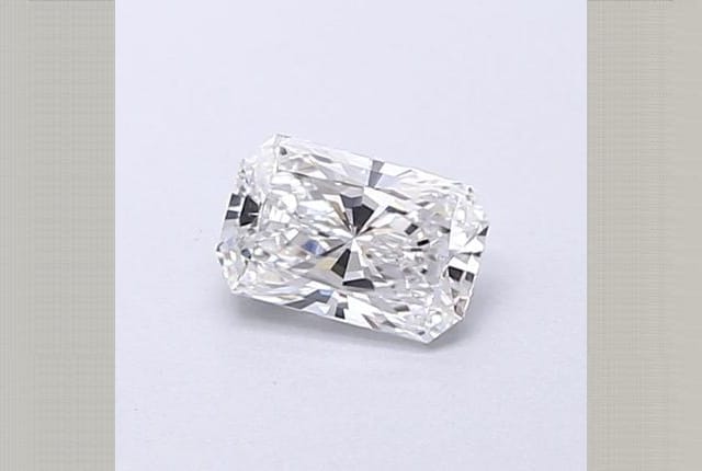 0.32 Carat Radiant Lab Diamond