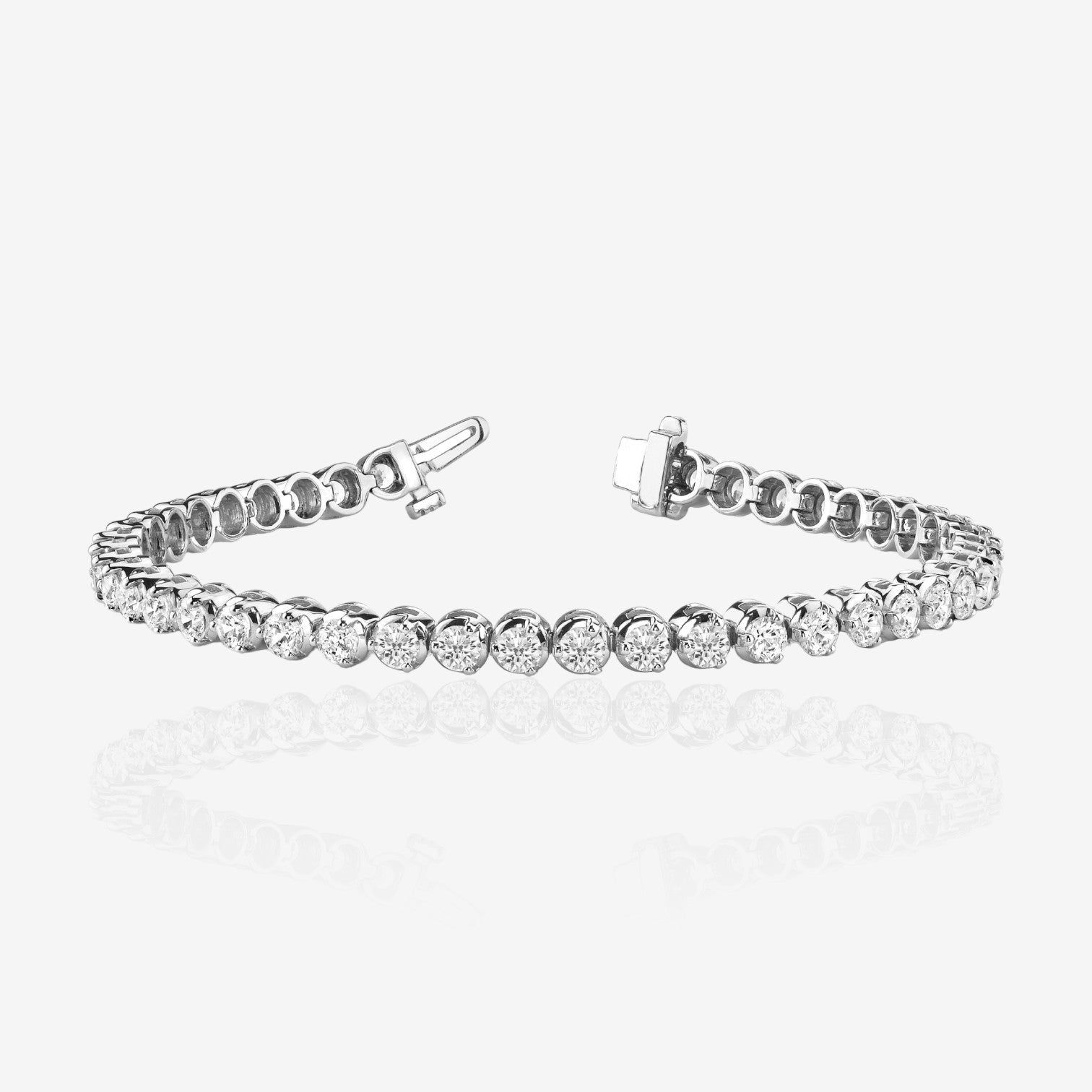 Three-Prong Illusion Round Diamond Tennis Bracelet