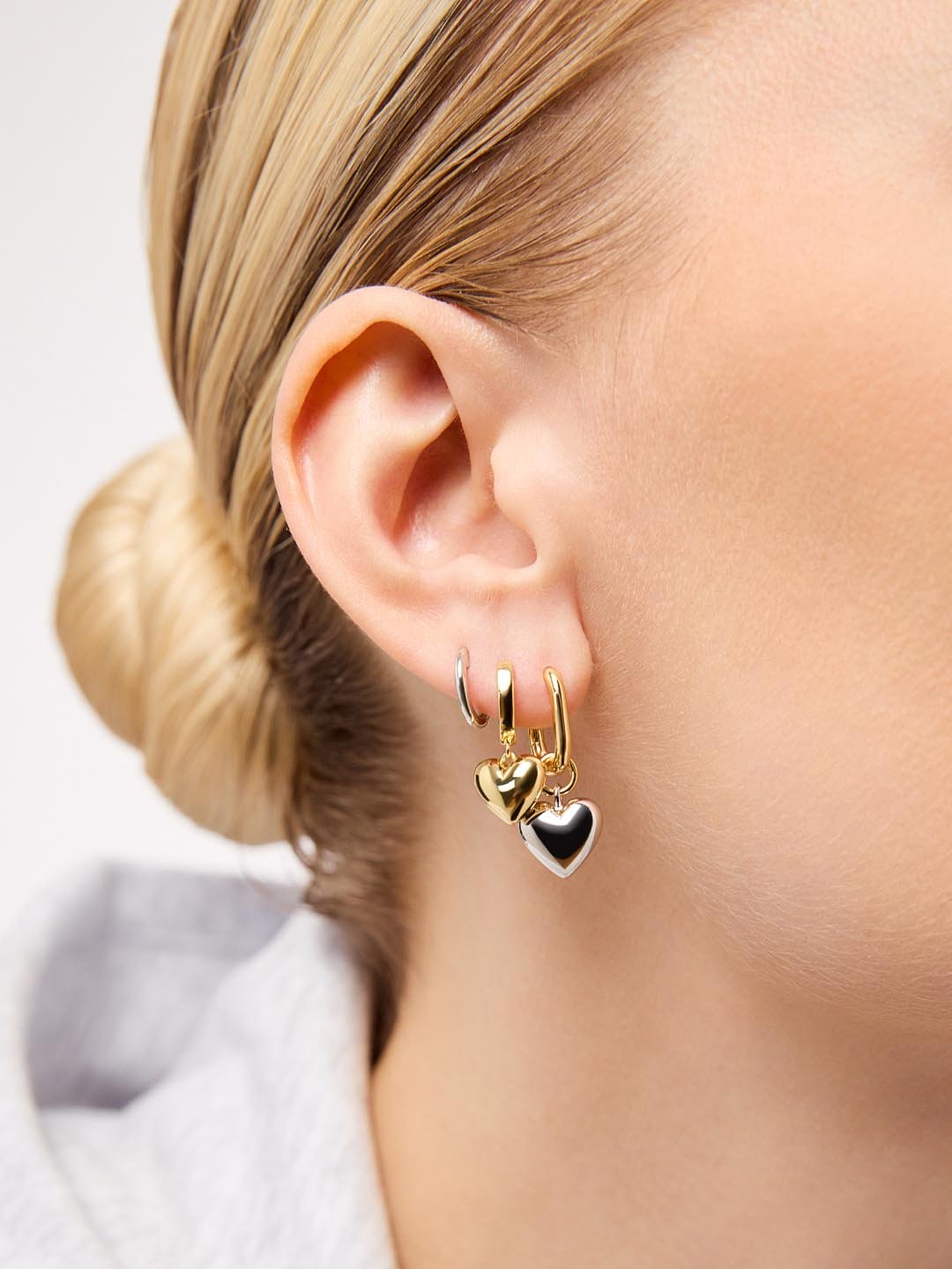 14kt yellow gold plated/hover