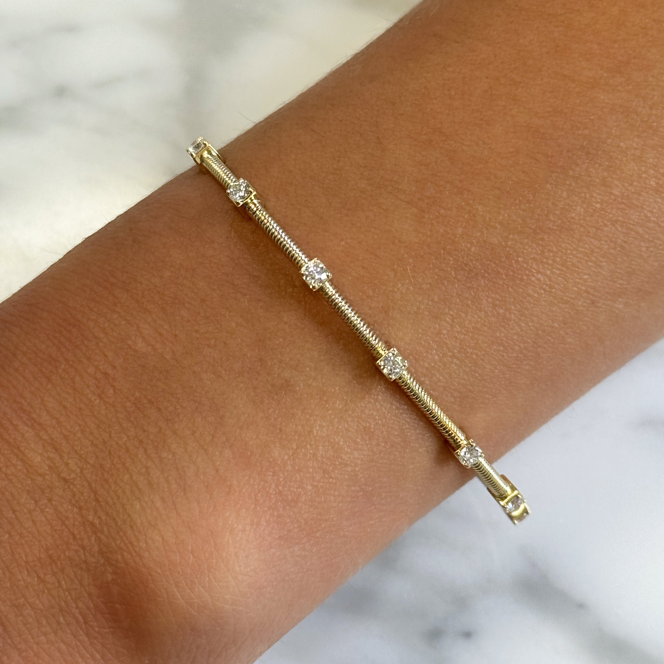 14kt yellow gold/hover